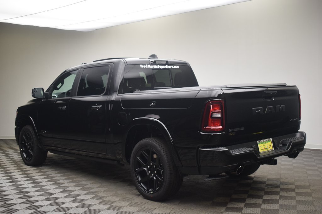 New 2027 Diamond Black Crystal Pearl-Coat Exterior Paint RAM Laramie image 12