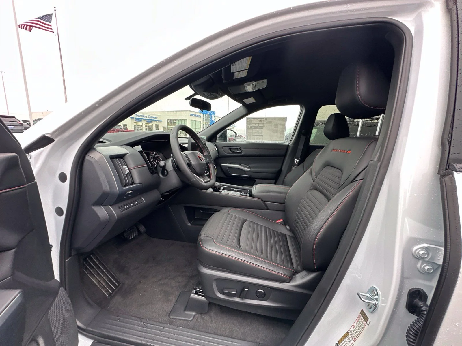 New 2026 Everest White Pearl TriCoat Nissan Rock Creek® image 12