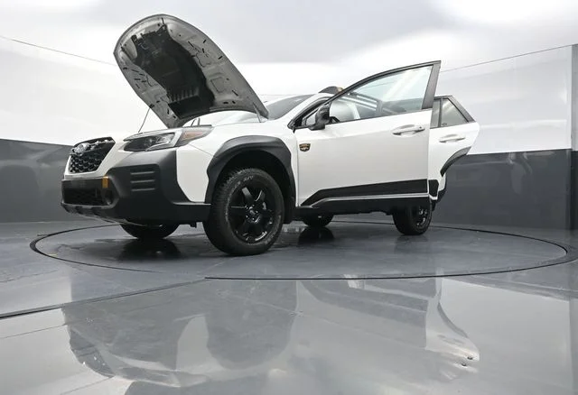 Used 2022 White Subaru Wilderness image 41