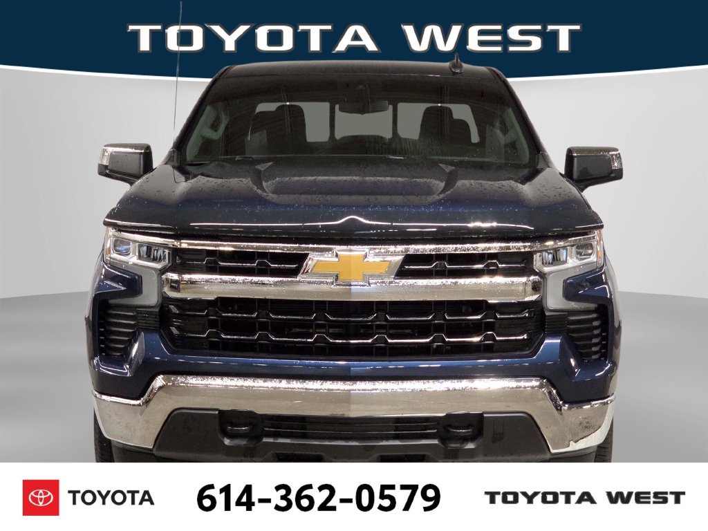 Used 2022 Blue Chevrolet LT image 2