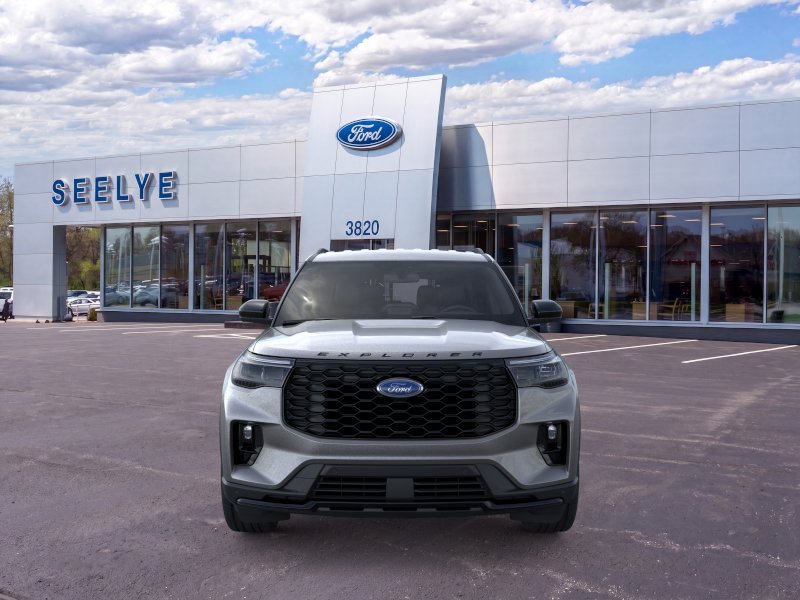 New 2026 Carbonized Gray Metallic Ford ST-Line image 7