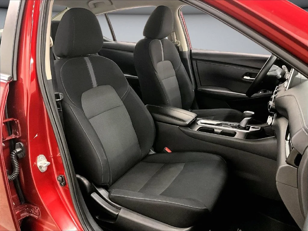 Used 2023 Red Nissan SV image 29