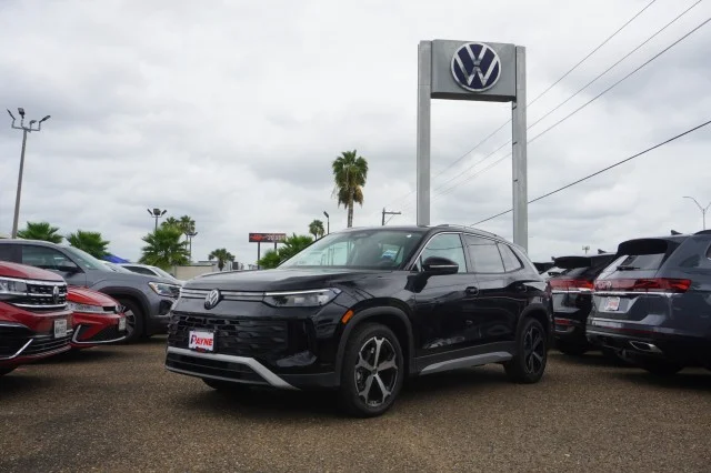 New 2026 Deep Black Pearl Volkswagen SE image 1