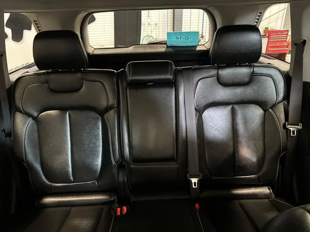 Used 2024 Silver Zynith Jeep Limited image 29