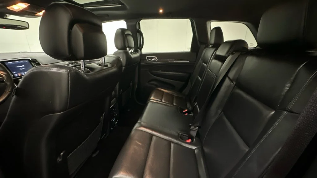 Used 2021 Black Jeep Limited image 10