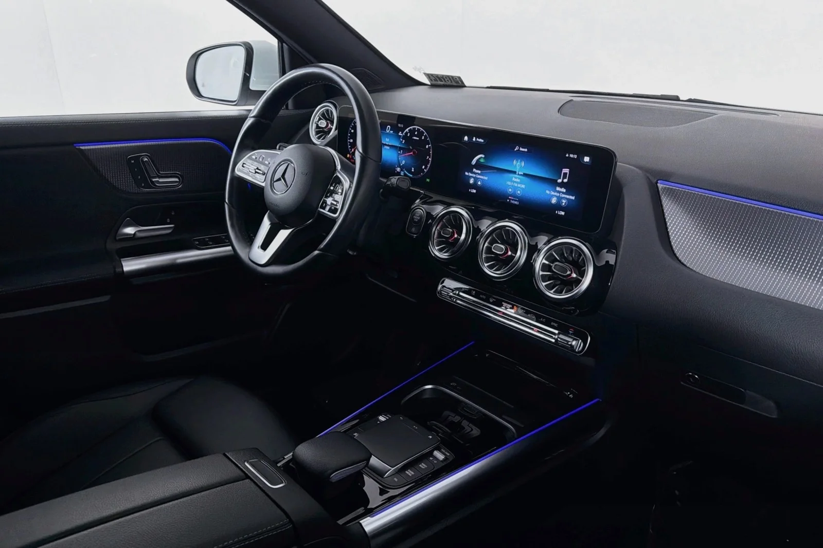 Used 2023 Polar White Mercedes-Benz 250 image 17