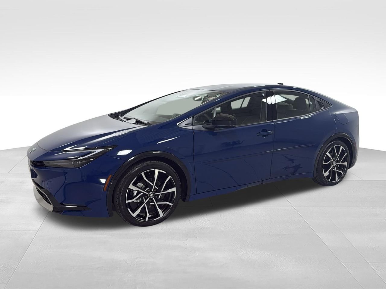 2026 Toyota Prius XSE's photo