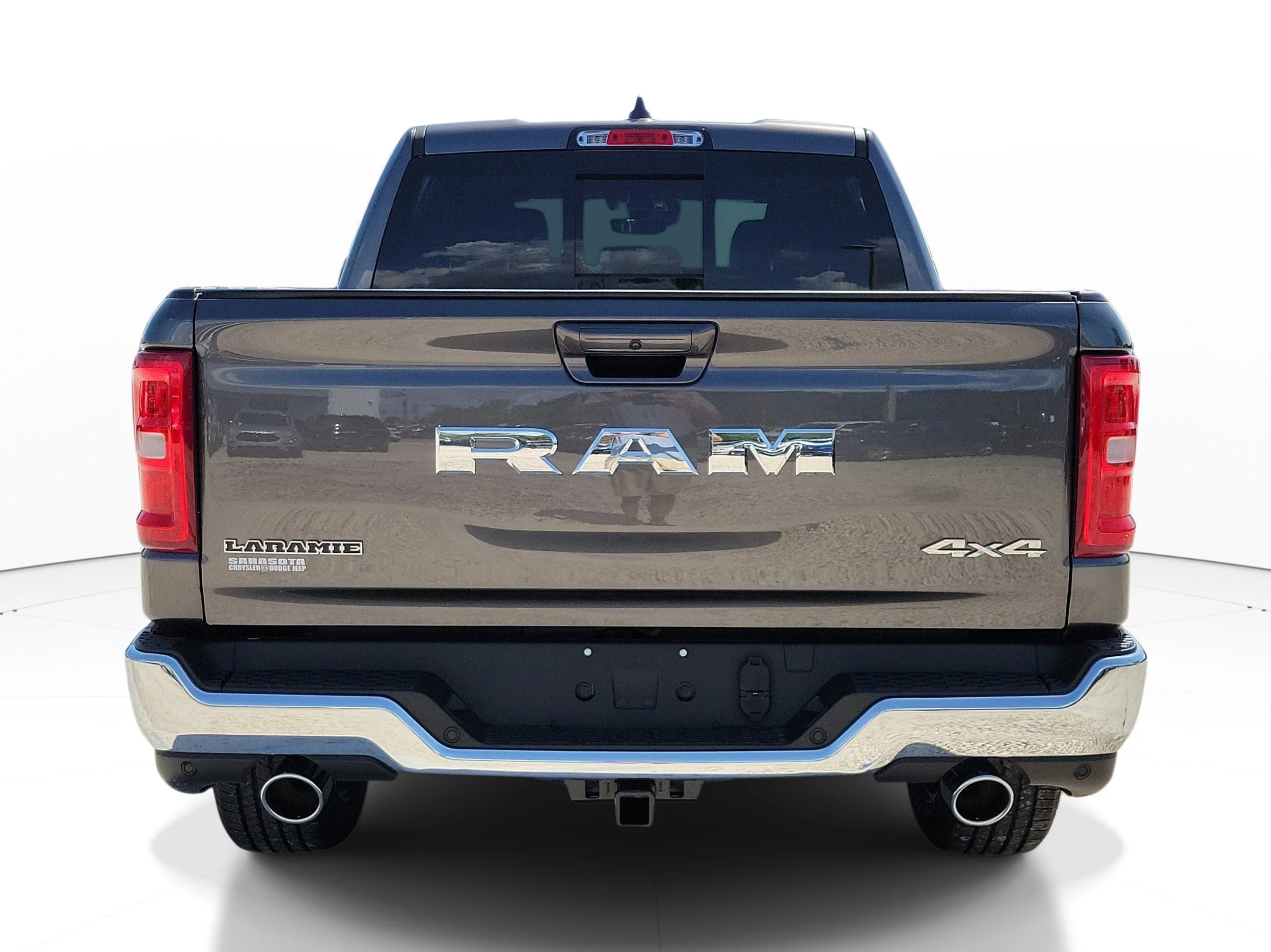 New 2026 Granite Crystal Metallic Clearcoat RAM Laramie image 5