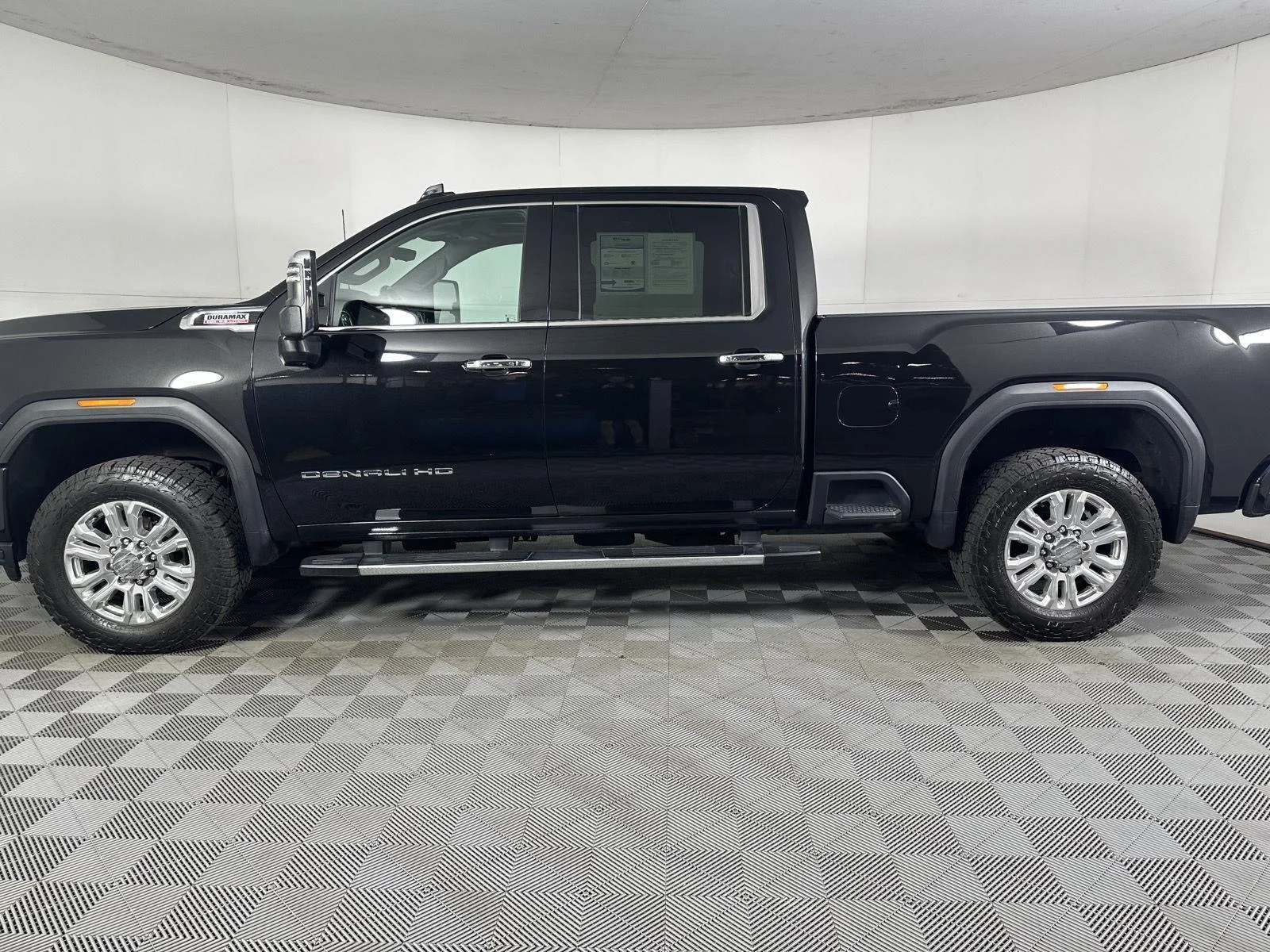 Used 2023 Ebony Twilight Metallic GMC Denali image 14