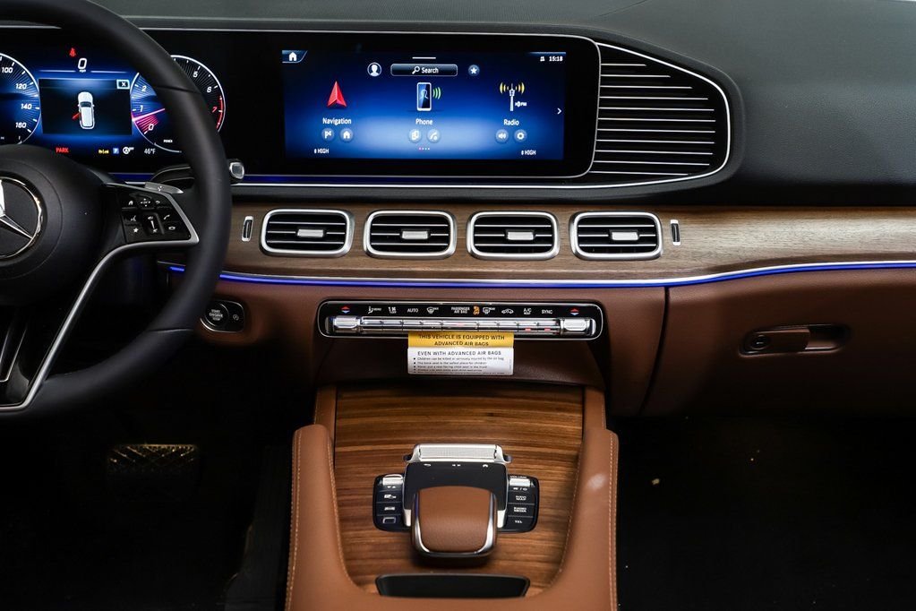 New 2026 MANUFAKTUR Ireland Mid Green Metallic Mercedes-Benz GLE 350 image 15