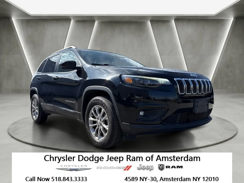 2019 Jeep Cherokee Latitude Plus 4X4's photo