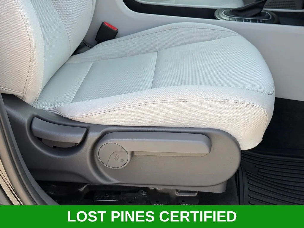 Used 2025 Black Hyundai SEL image 27