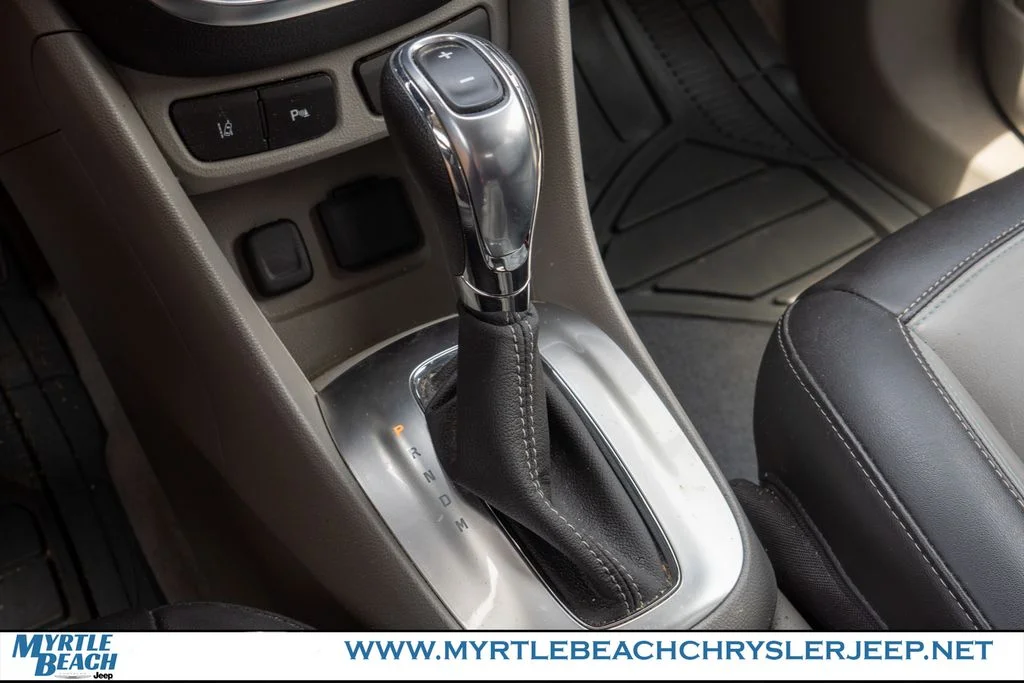 Used 2016 White Pearl Metallic Buick Premium image 26