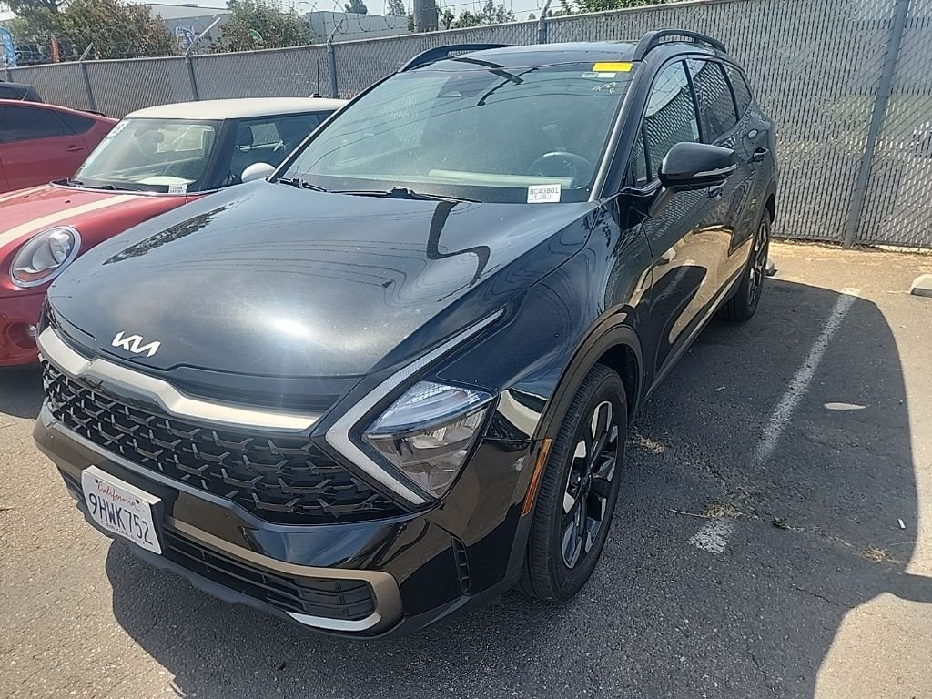Used 2023 Black Kia X-Line image 3