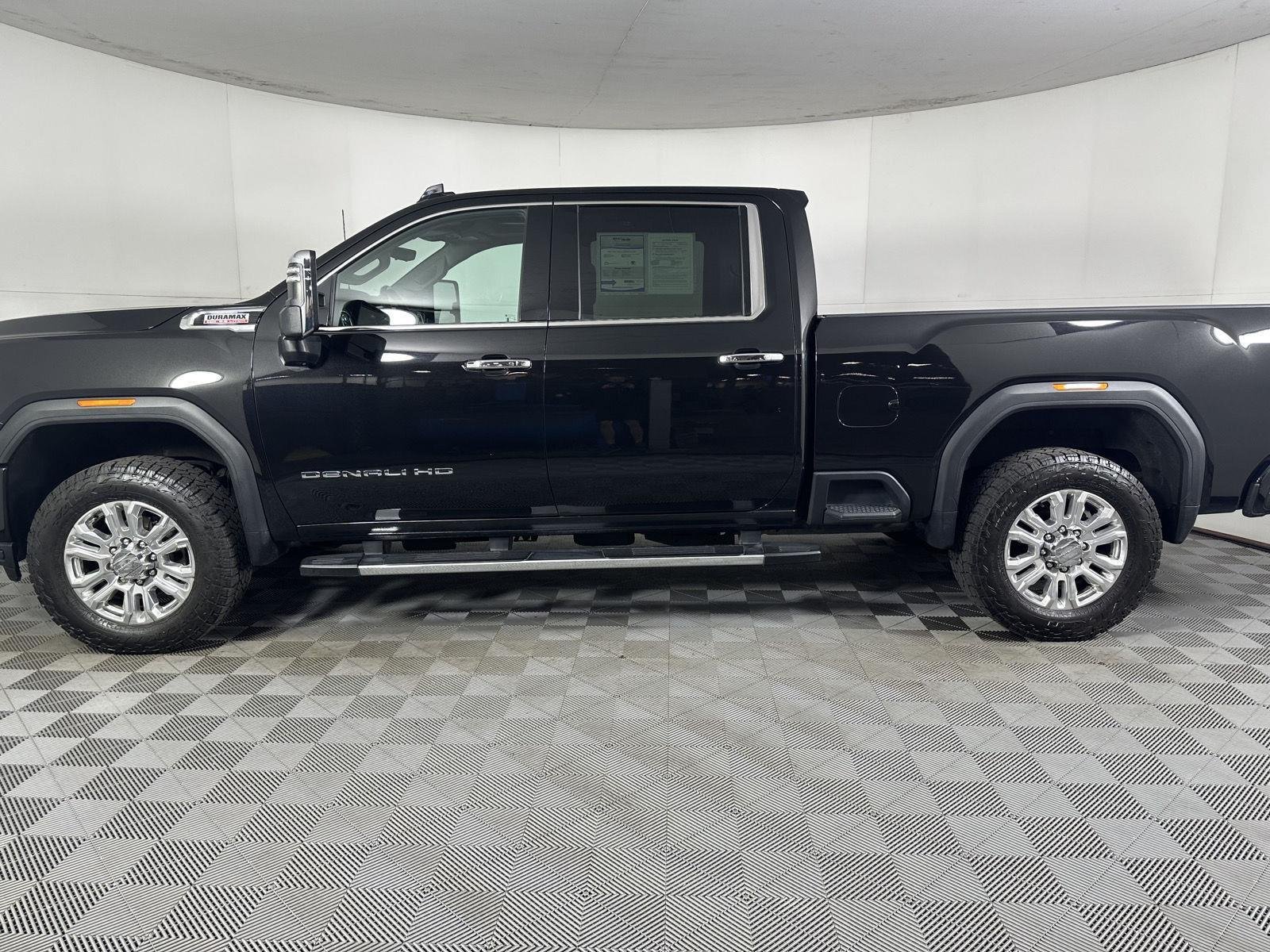 Used 2023 Ebony Twilight Metallic GMC Denali image 14