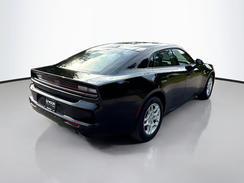 New 2026 Diamond Black Crystal Pearlcoat Dodge R/T image 4