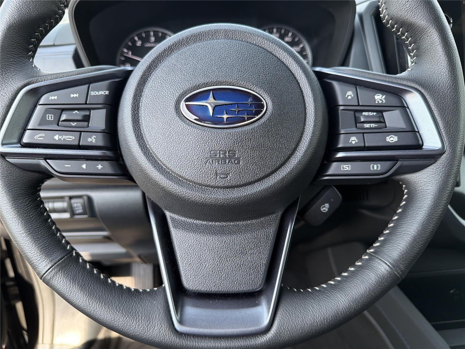 Used 2025 Crystal Black Silica Subaru Limited image 12