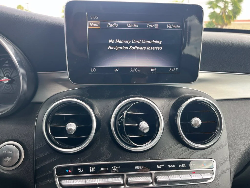 Used 2019 Blue Mercedes-Benz GLC 300 image 13