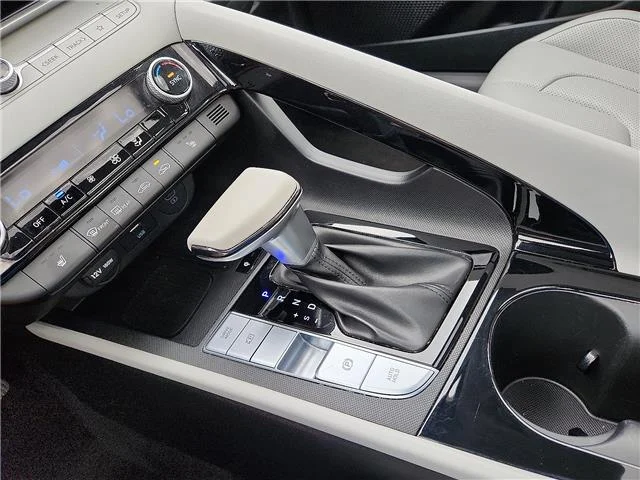 Used 2025 Gray Hyundai Limited (IVT) image 20