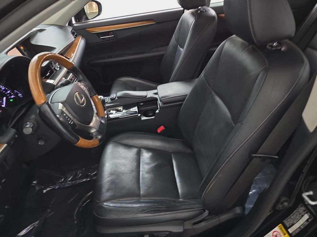 Used 2015 Obsidian Lexus 300h image 15
