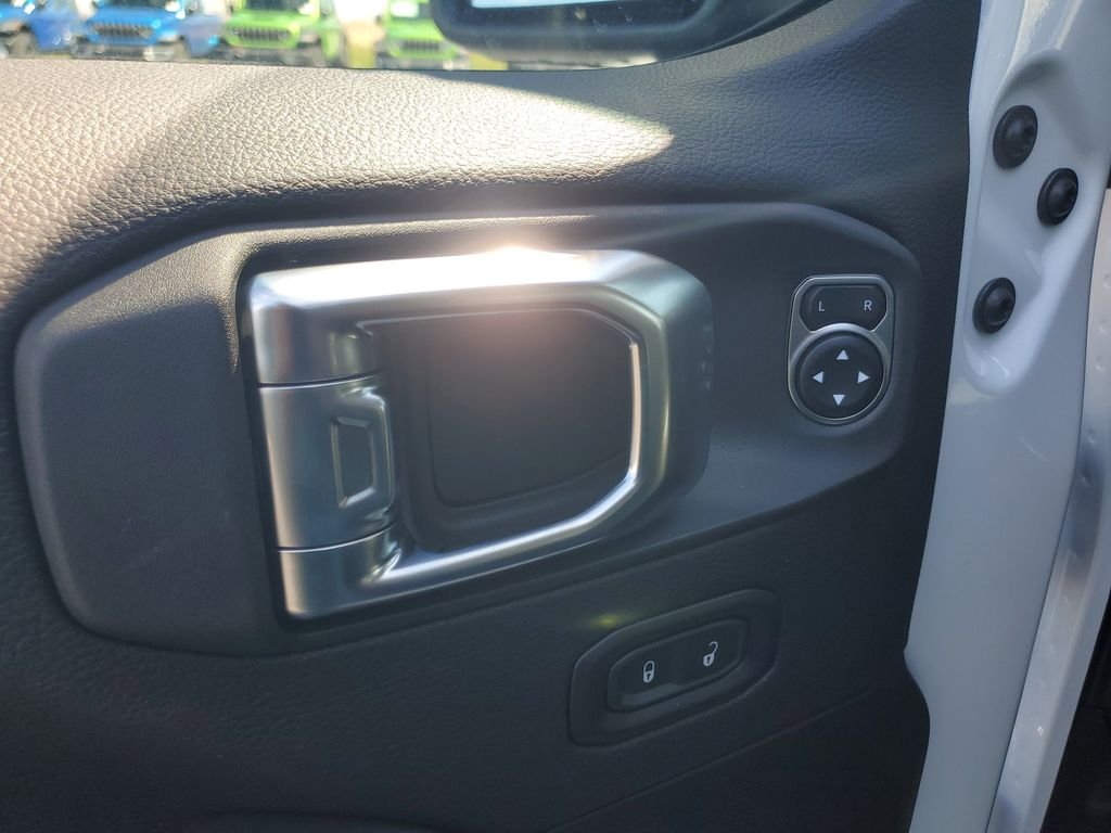 New 2026 Bright White Clearcoat Jeep Sahara image 19
