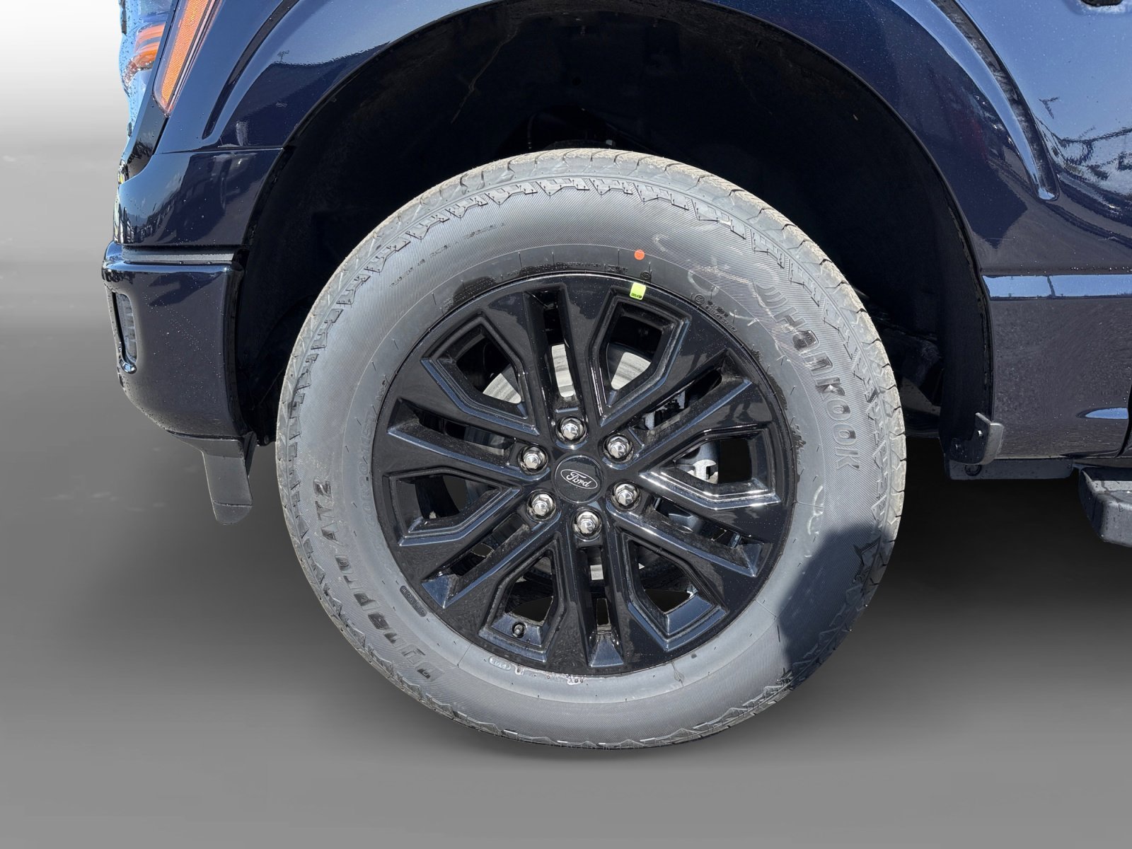 New 2026 Antimatter Blue Metallic Ford XLT image 9