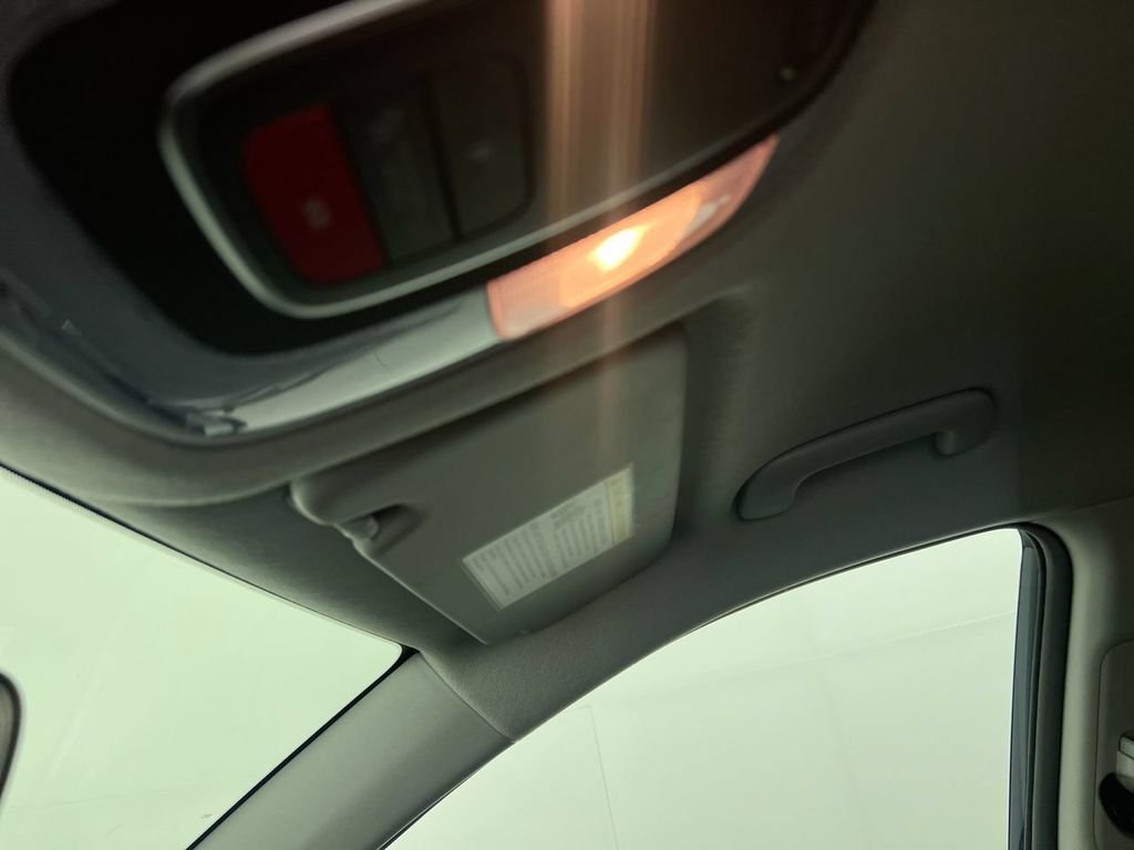 Used 2024 Blue Hyundai SEL image 16