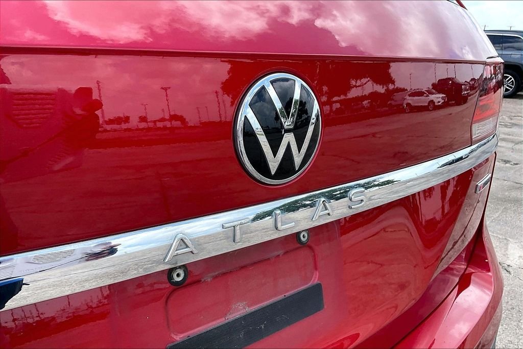 Certified Used 2021 Aurora Red Metallic Volkswagen SEL Premium image 27