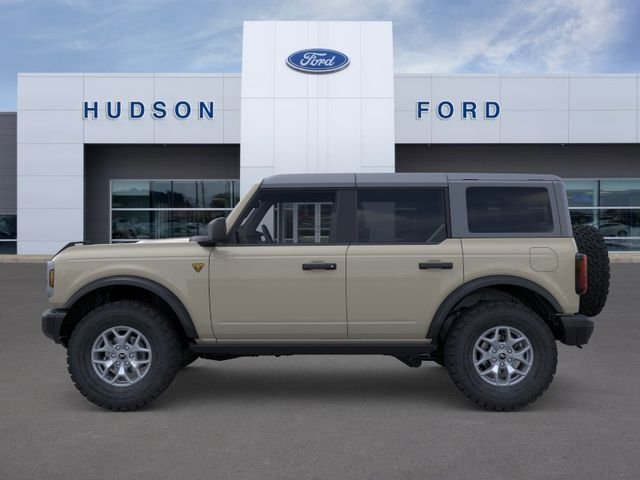 New 2025 Desert Sand Ford Badlands® image 3