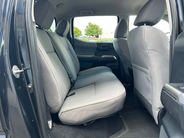 Used 2018 Black Toyota SR5 image 41