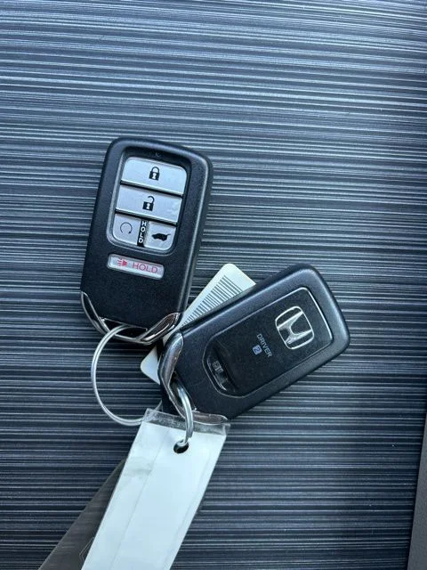 Used 2016  Honda EX-L image 32