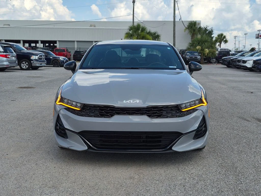 Used 2022 Gray Kia GT-Line image 8