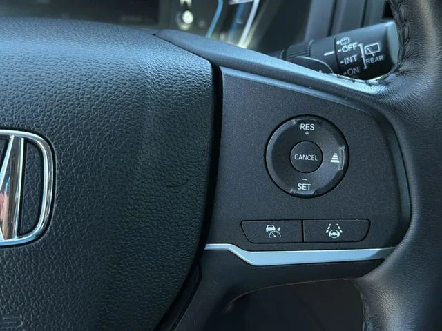 Used 2024  Honda EX-L image 30