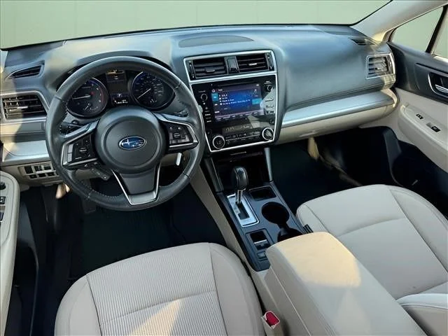 Used 2019 White Subaru 2.5i Premium image 11