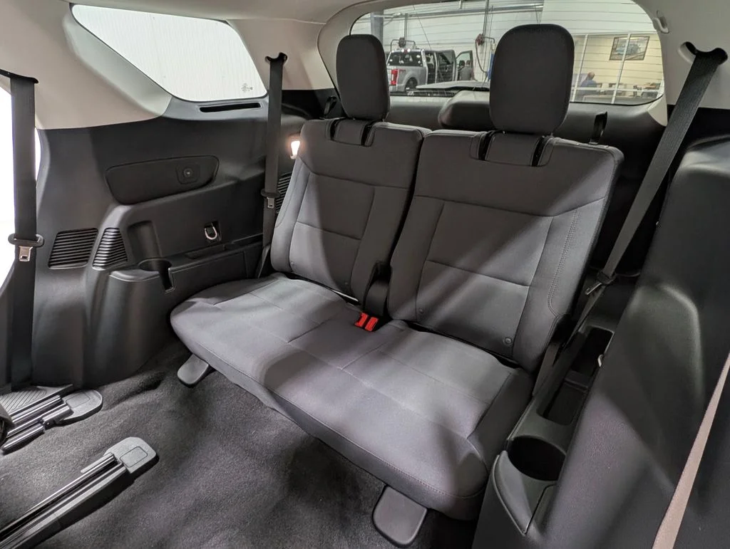 New 2026 Space White Metallic Ford Active image 15