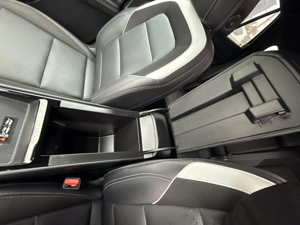 Used 2024 Summit White Chevrolet eAWD LT image 26