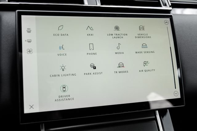 New 2026 Fuji White Land Rover S image 42