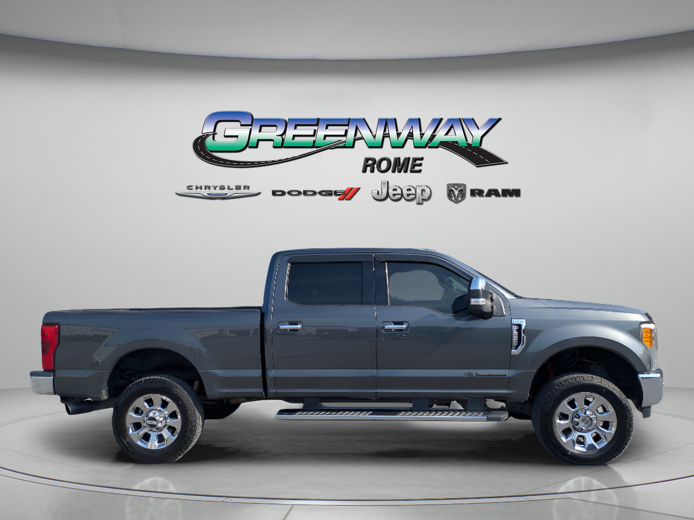 Used 2017 Magnetic Ford Lariat image 8