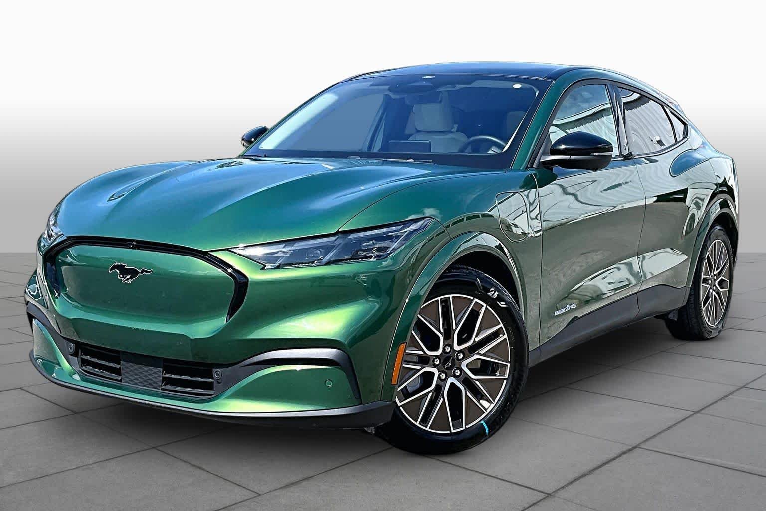 Certified Used 2025 Eruption Green Metallic Ford Premium image 34
