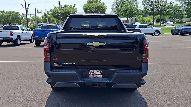 2025 Chevrolet Silverado EV LT - Photo 7