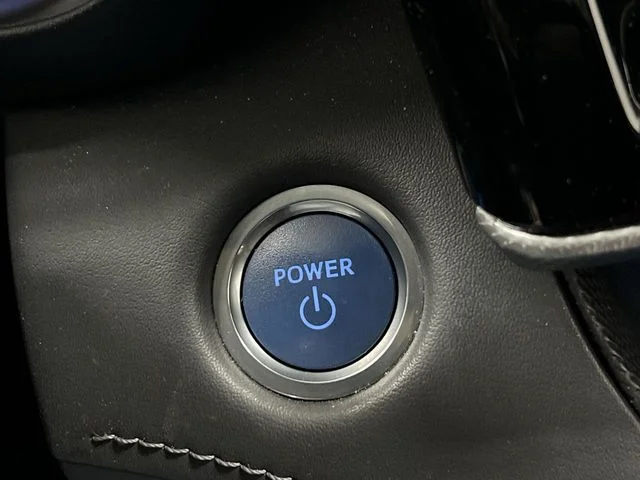 Used 2021 Blue Toyota Platinum image 18