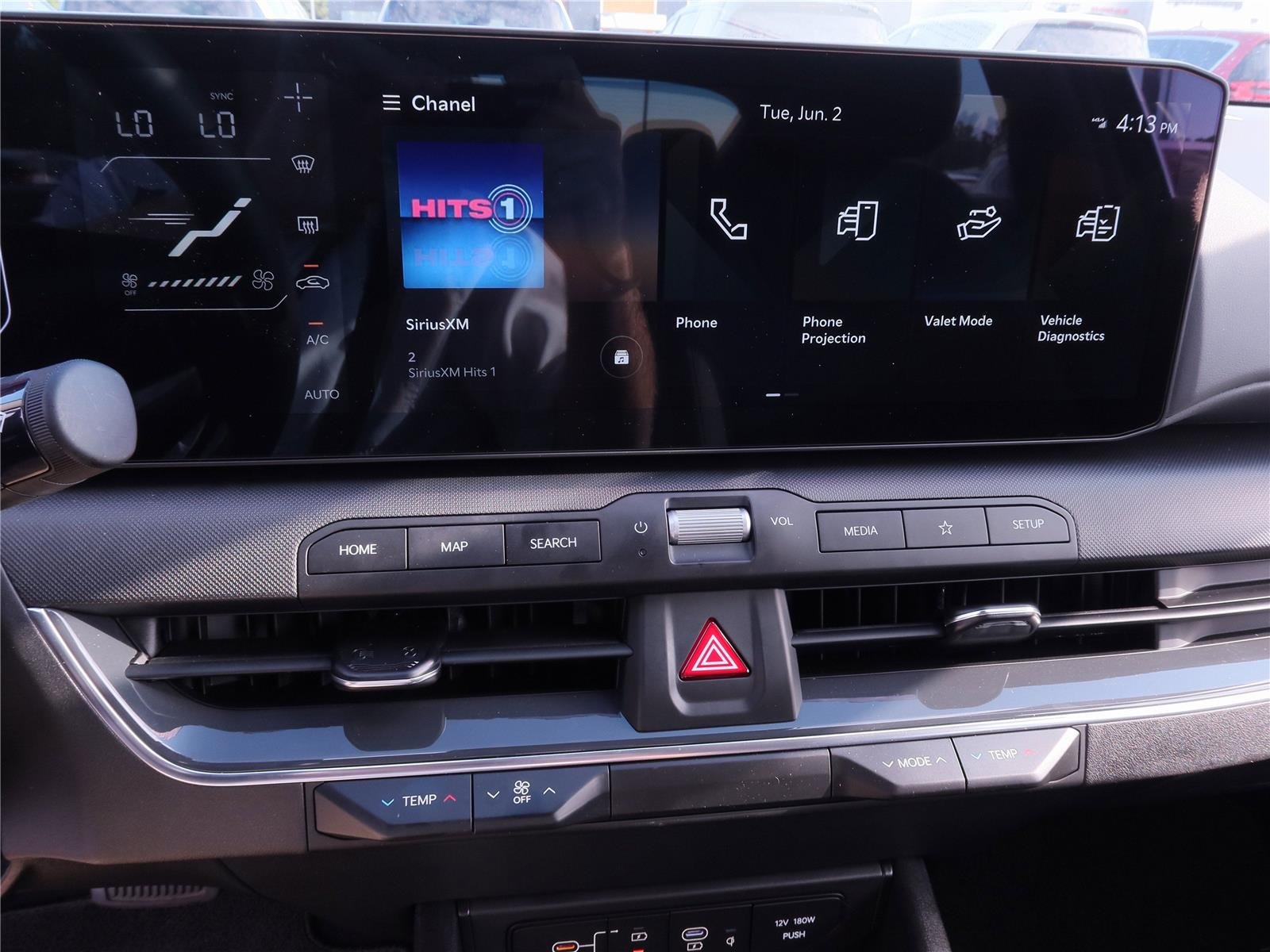 Used 2025 Aurora Black Pearl Kia EX image 13