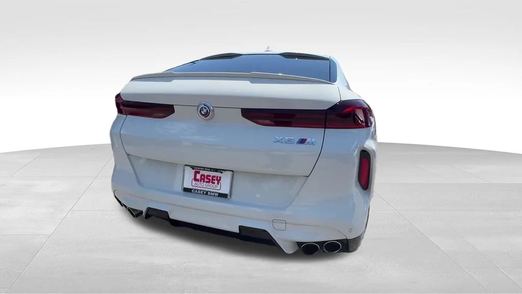 Used 2023 White BMW Base image 28