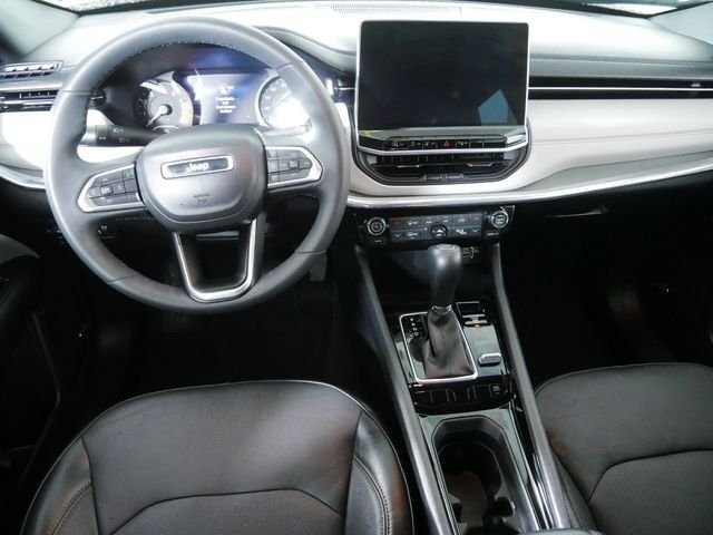 Certified Used 2023 Silver Jeep Limited image 4