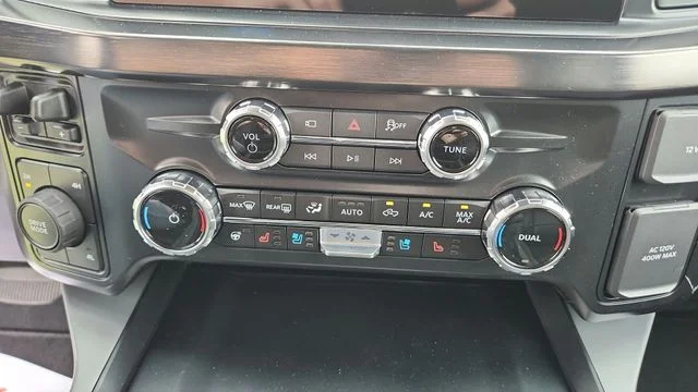 New 2026 Carbonized Gray Metallic Ford F-350® Lariat® image 19
