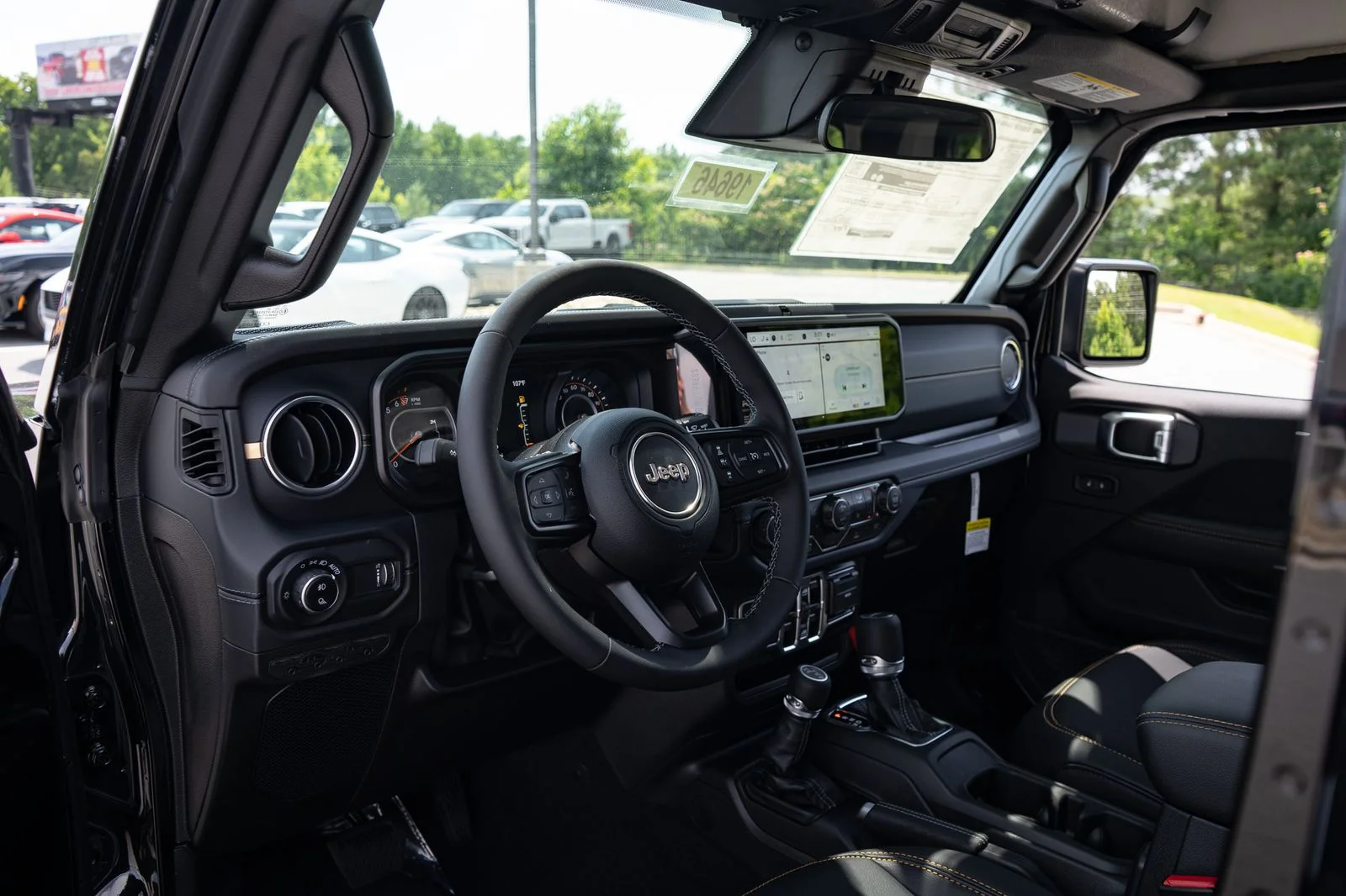 New 2026 Black Clear-Coat Exterior Paint Jeep Sahara image 13