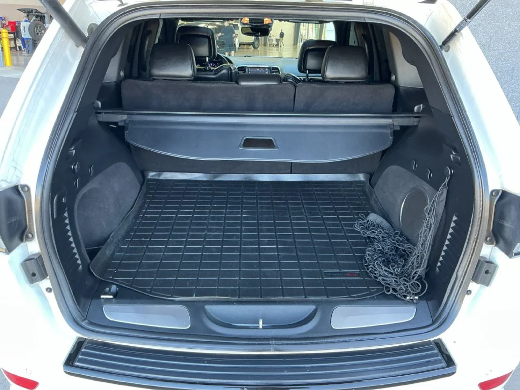 Used 2018 White Jeep SRT image 29