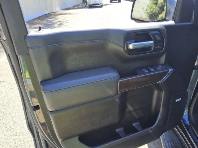 Used 2022 DARK SKY METALLIC GMC SLT image 6