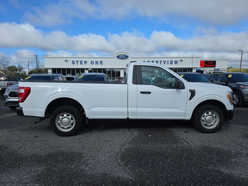 Used 2022 White Ford XL image 4
