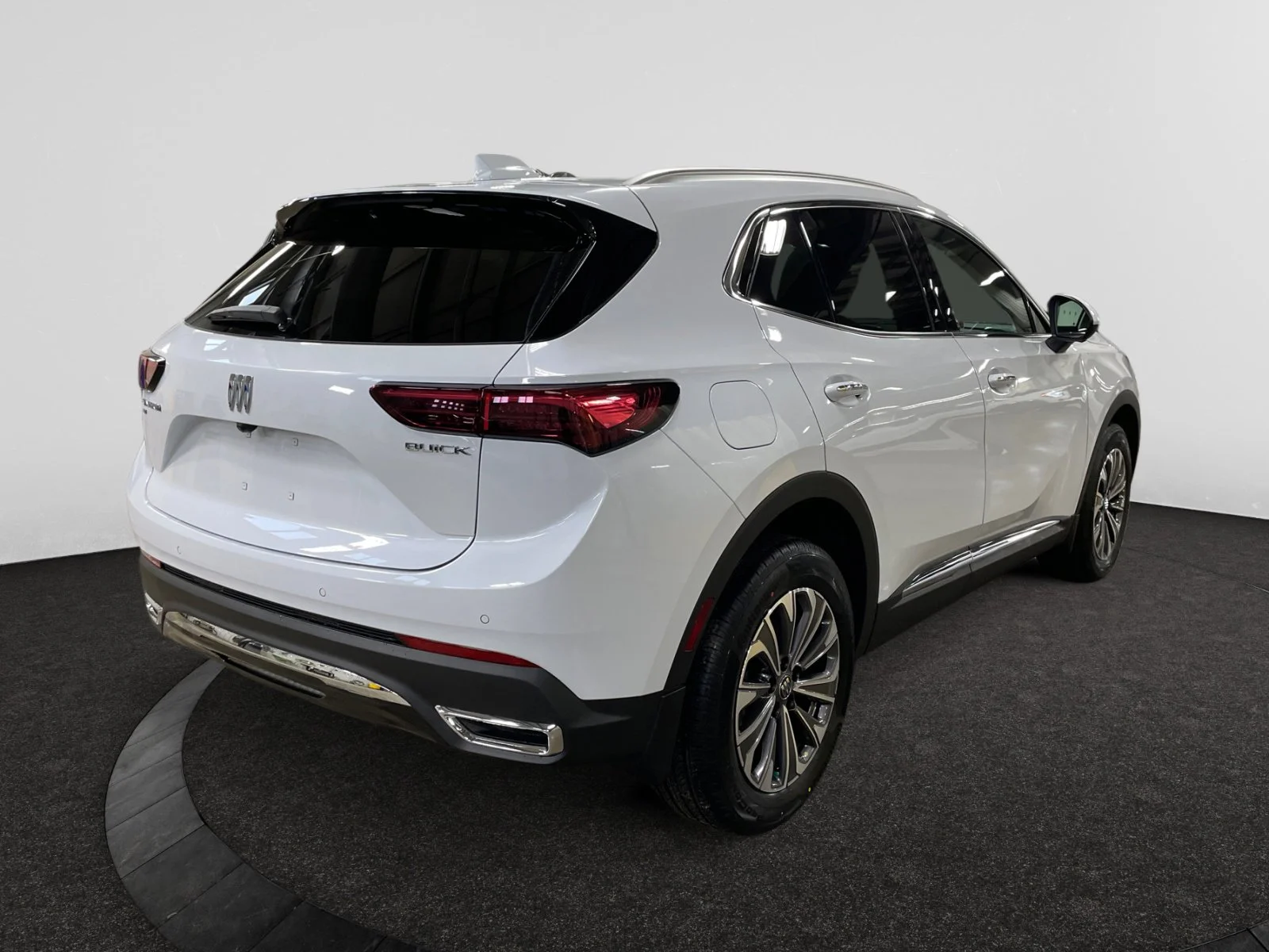New 2026 Iridescent White Tricoat Buick Preferred AWD image 5
